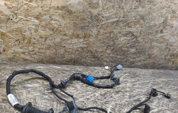 Jaguar XJL Front door wiring loom AW9314630BD