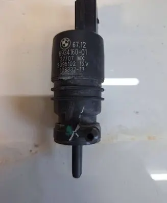 BMW X5 E70 Windscreen/windshield washer pump 6934160 10833217 30951071