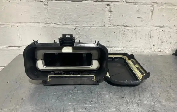 BMW 5 F10 F11 Engine control unit box 7555179 586509