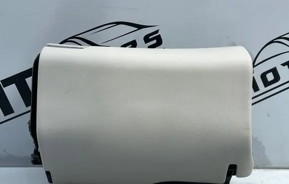 Mercedes-Benz C W203 Glove box A2036803291 A2036804950 E107037