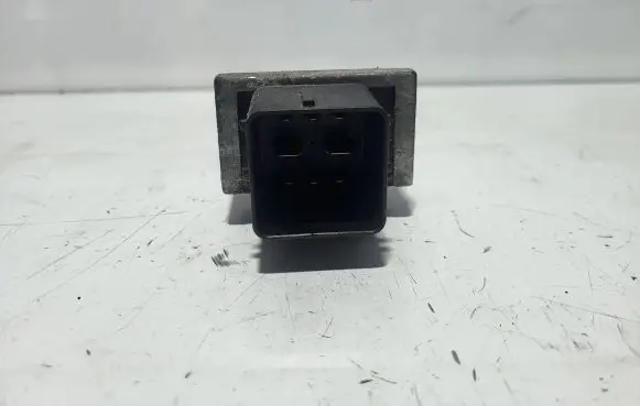 Renault Scenic II - Grand scenic II Glow plug pre-heat relay 8200859243 FGPR812