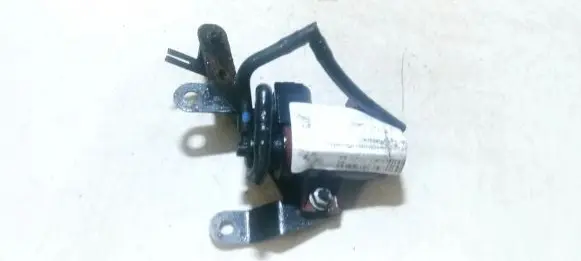 Volvo C30 Turbo solenoid valve 6g9q9e882ca 07t205
