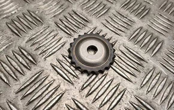 Volkswagen Polo IV 9N3 Timing chain sprocket 045115121