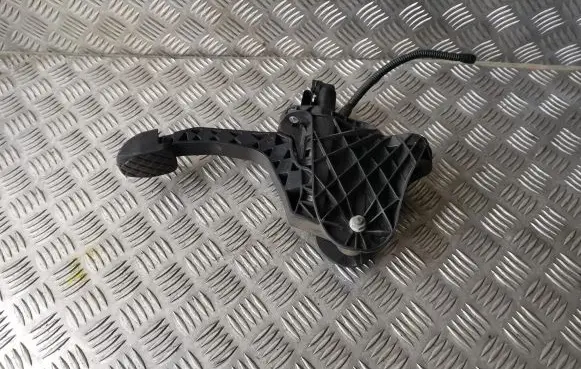 Clutch pedal