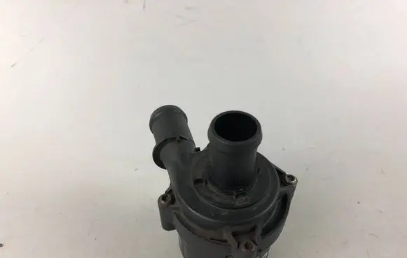 Volkswagen Tiguan Electric auxiliary coolant/water pump 5Q0965567J