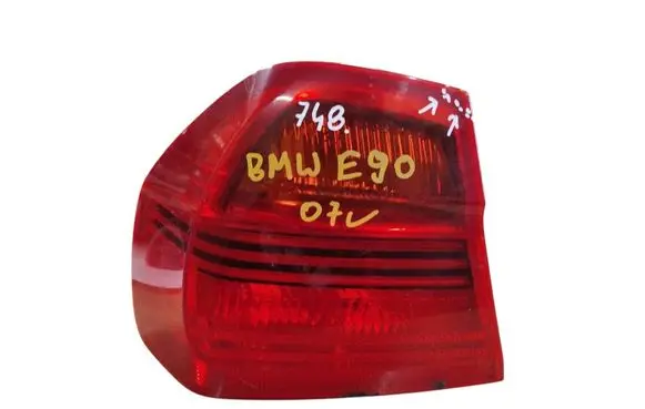 BMW 3 E90 E91 Rear/tail lights 6937457