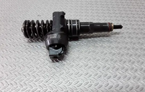 Volkswagen Phaeton Fuel injector 0414720220 07Z130073H