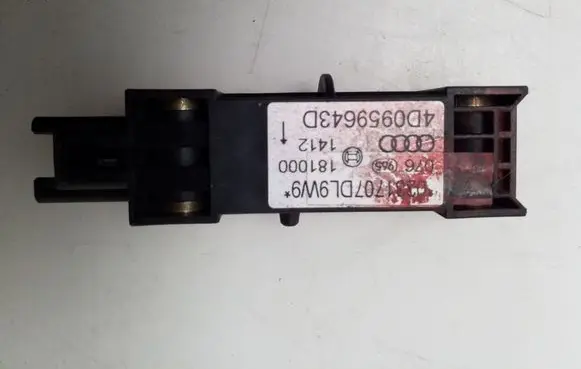 Audi A8 S8 D2 4D Airbag deployment crash/impact sensor 4D0959643D