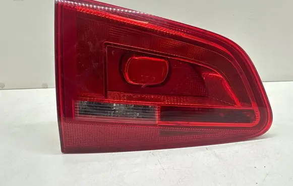 Volkswagen Sharan Tailgate rear/tail lights 7N0945093J