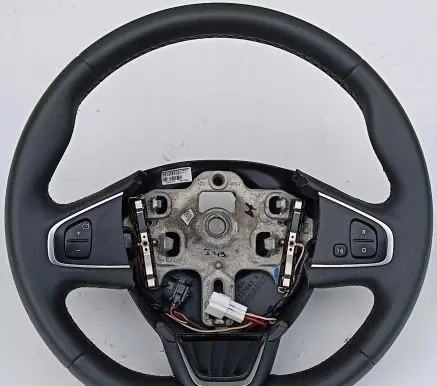 Renault Clio IV Steering wheel