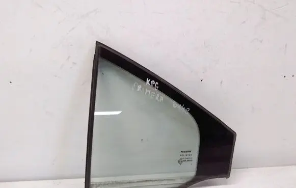 Nissan Primera Rear vent window glass 