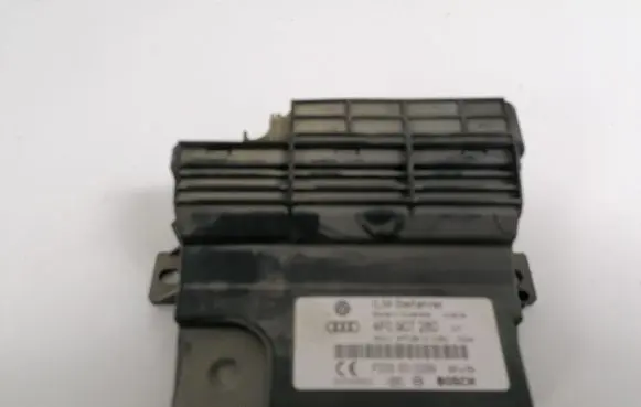 Audi A6 S6 C6 4F Voltage converter inverter 4F0907280