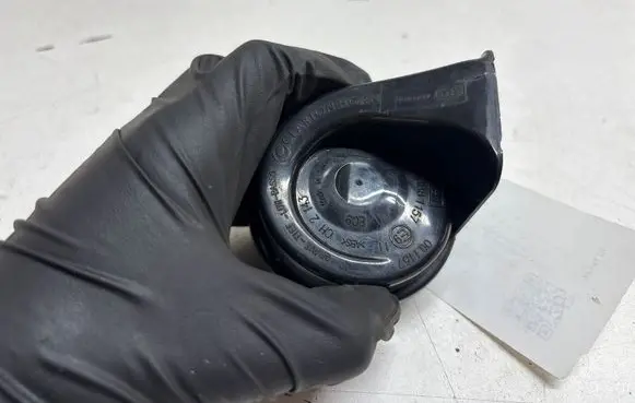 BMW 2 F22 F23 Horn signal 7245422 240314B