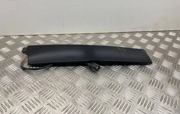 Ford Escape III Front door glass trim molding CJ54S20899BCW CJ5T14A626AJW