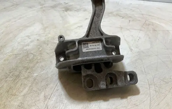 Audi A3 S3 8V Engine mount bracket 5Q0199262BK TAEG353200W 12012018
