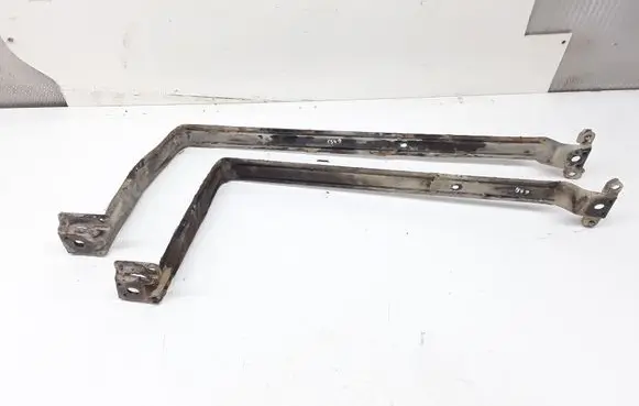 Volvo V70 Fuel tank mounting bracket 