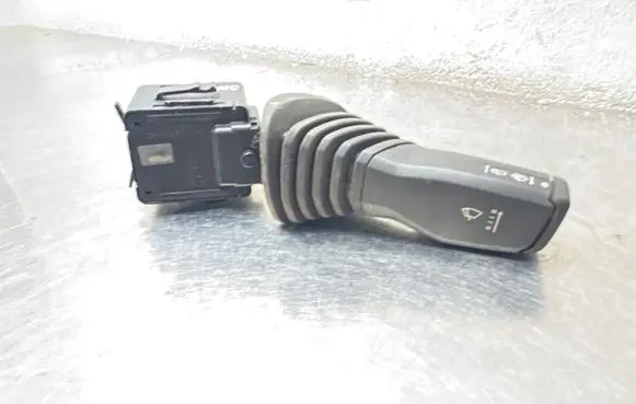 Opel Antara Indicator stalk 202005410