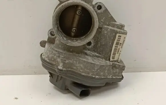 Ford Focus Throttle valve 2S6UEB 2S6U9E927D