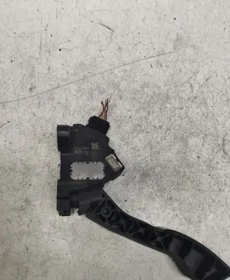 Toyota Verso Accelerator throttle pedal 7811002022