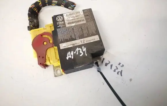 Volkswagen PASSAT B6 Airbag control unit/module 3c0909605j