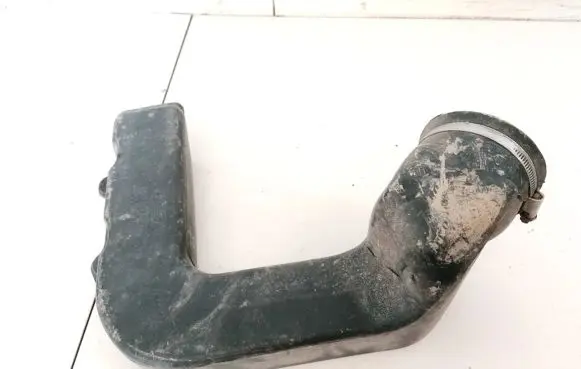 Hyundai Trajet Air intake hose/pipe 2821127101 28211-27101