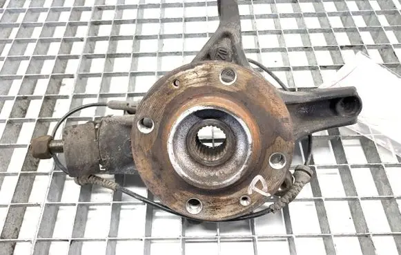DS Automobiles 4 Front wheel hub spindle knuckle 