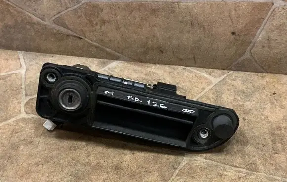 Mercedes-Benz SL R230 Tailgate/trunk/boot exterior handle 