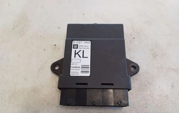 Opel Vectra C Door control unit/module 9227560