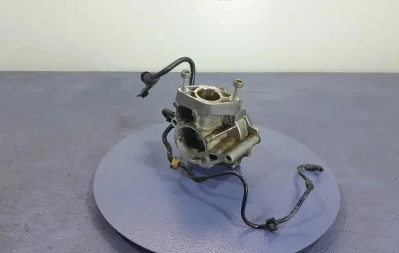 Volkswagen PASSAT B8 Vacuum pump 06L145100A