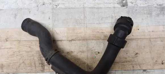 Volkswagen PASSAT B5.5 Engine coolant pipe/hose 8D0121101AD
