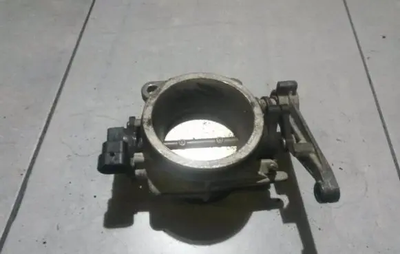 Renault Megane I Throttle valve AJ0010428B