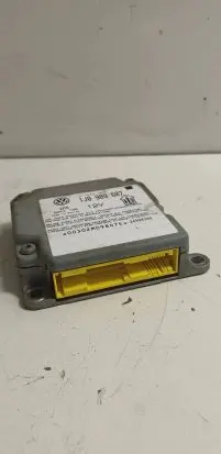 Audi A4 S4 B5 8D Airbag control unit/module 1J0909607 24980306 0302M09867