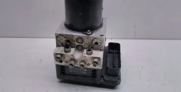 BMW 5 E60 E61 ABS Pump 6783360 31516783360