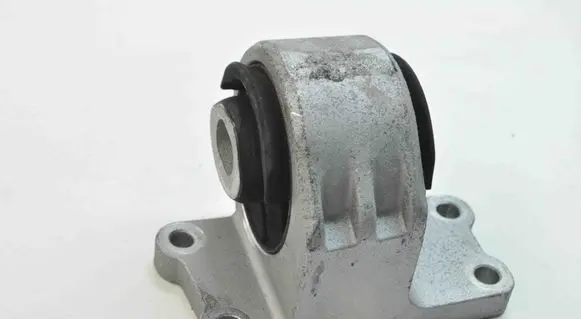 Land Rover Discovery 4 - LR4 Gearbox mount