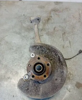 Audi A4 S4 B8 8K Front wheel hub spindle knuckle