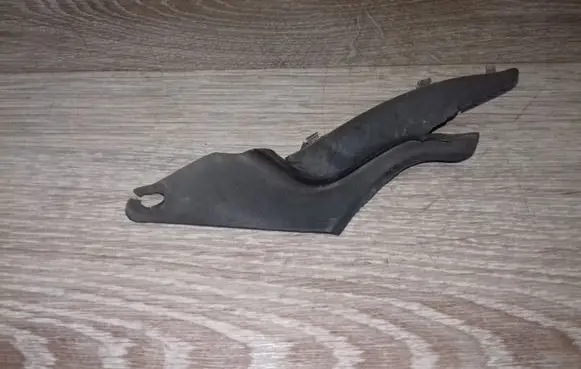 Volvo V70 Windshield trim 9190479