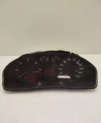 Audi A4 S4 B5 8D Speedometer (instrument cluster) 88311225
