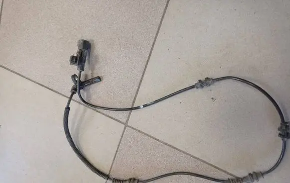 Chevrolet Volt II ABS rear brake sensor 39002172