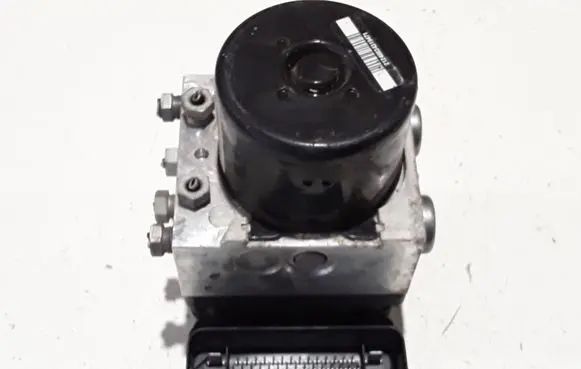 Volvo V70 ABS Pump 31261142 10021201514