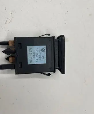 Volkswagen Touran I Windscreen/window heater switch 1J0959621