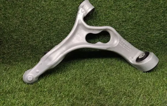 Audi Q7 4L Front lower control arm/wishbone 7L0407183A 7P0407151E