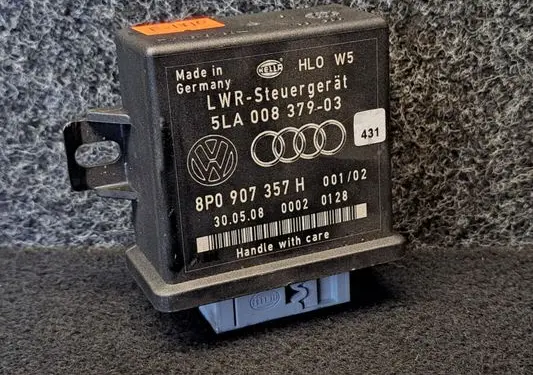 Audi A3 S3 8P Light module LCM 8P0907357H