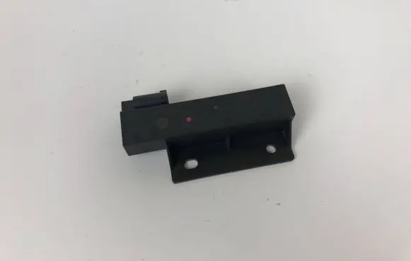 Maserati Levante Aerial antenna amplifier 68067753AA 644691 73185