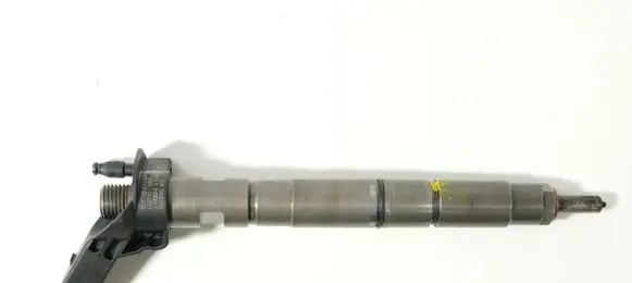 Audi A4 S4 B7 8E 8H Fuel injector 059130277AH