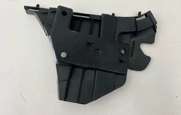 Volvo V70 Front bumper mounting bracket 31455312