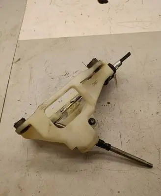KIA Ceed Gear shifter/selector 437001H200