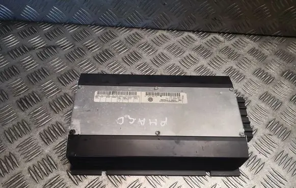 Volkswagen Phaeton Sound amplifier 3D0035466A