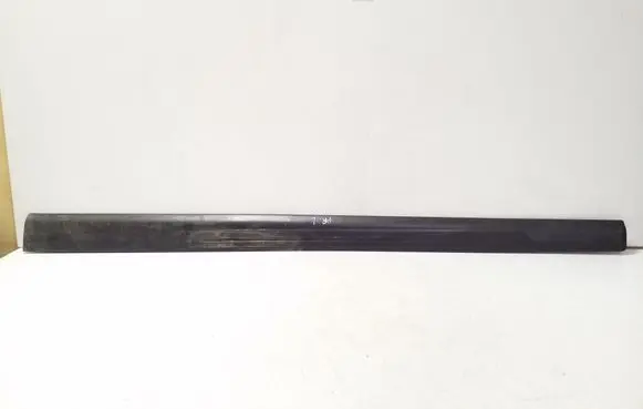 Front sill trim cover