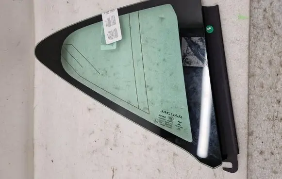 Jaguar F-Type Rear side window
