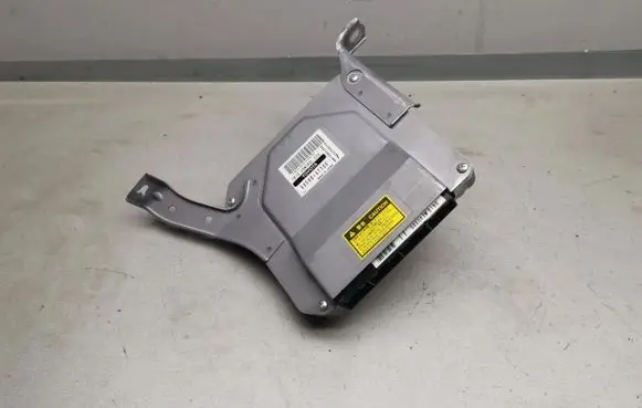 Toyota Prius (XW20) ABS control unit/module 8954047100 8665220010